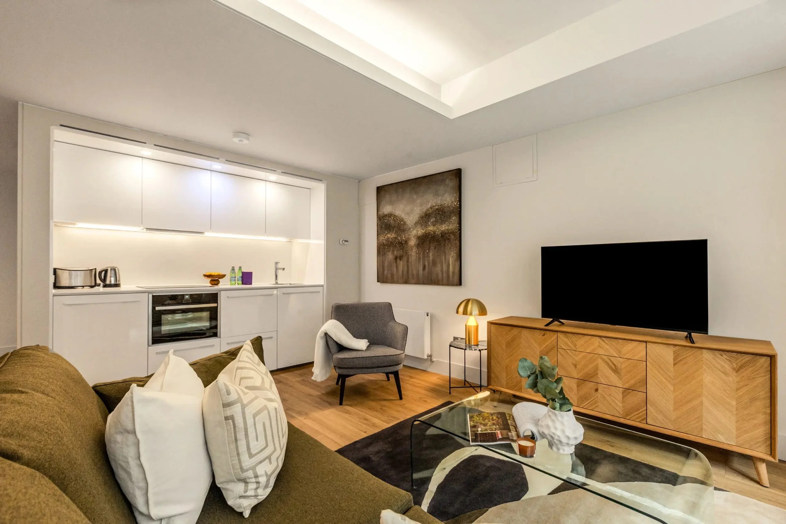 billingsgate-heights- 1 bed deluxe-6.jpeg