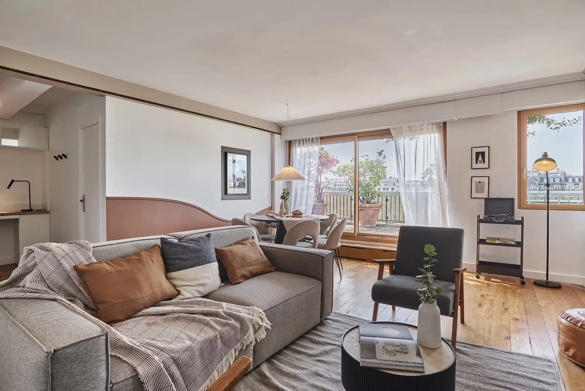 exelmans-views-3 bed-4.jpeg