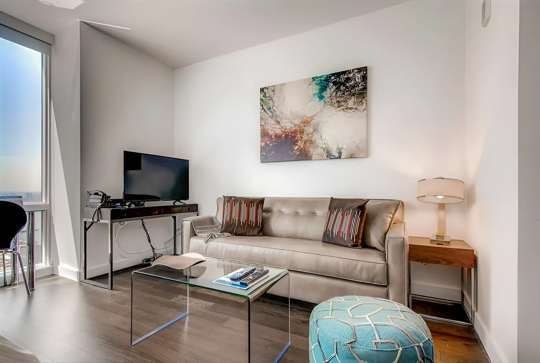 the-midtown-horizon-studio-apt1-3.jpg