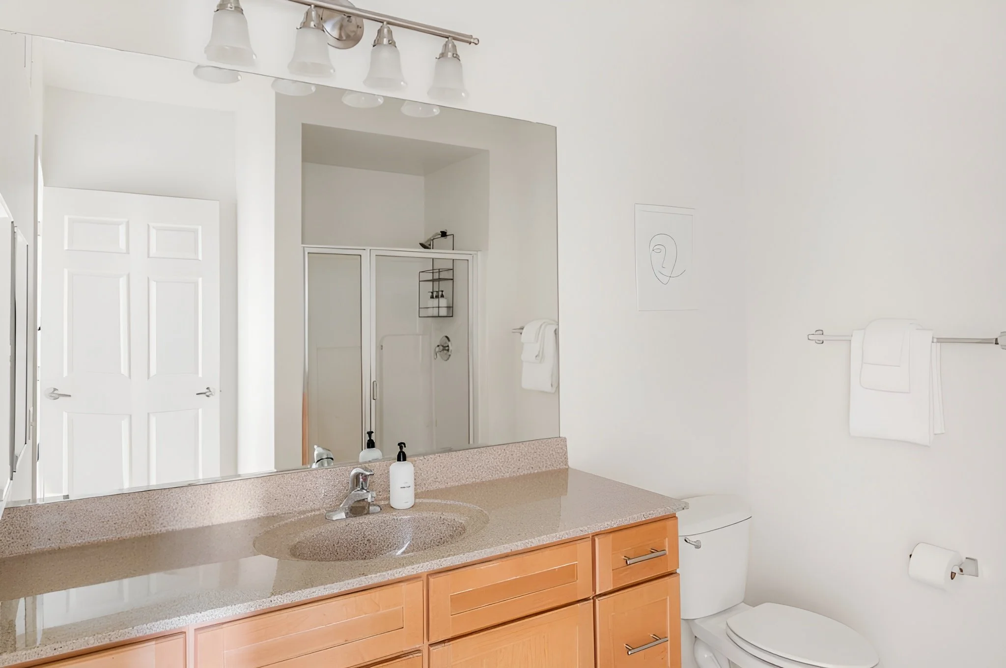 the-south-loop-gem-3 bed-12.jpg