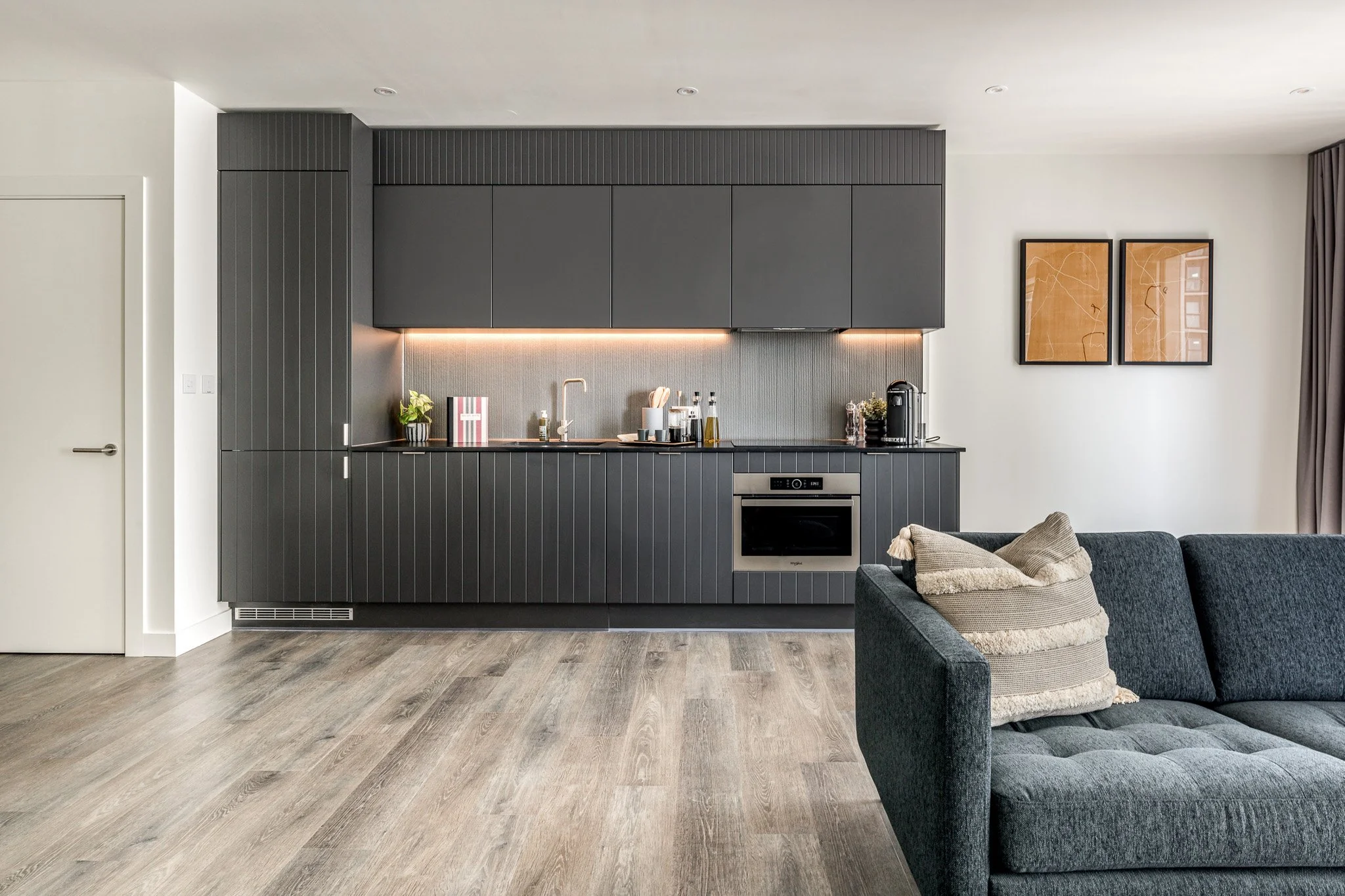 stratford-international-apartments-2 bed- 2.jpg