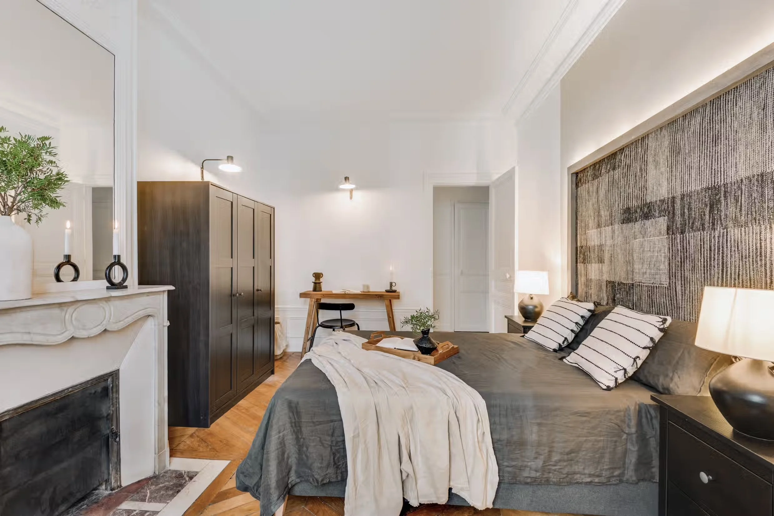 pont-marie-suites-3 bed-12.jpeg