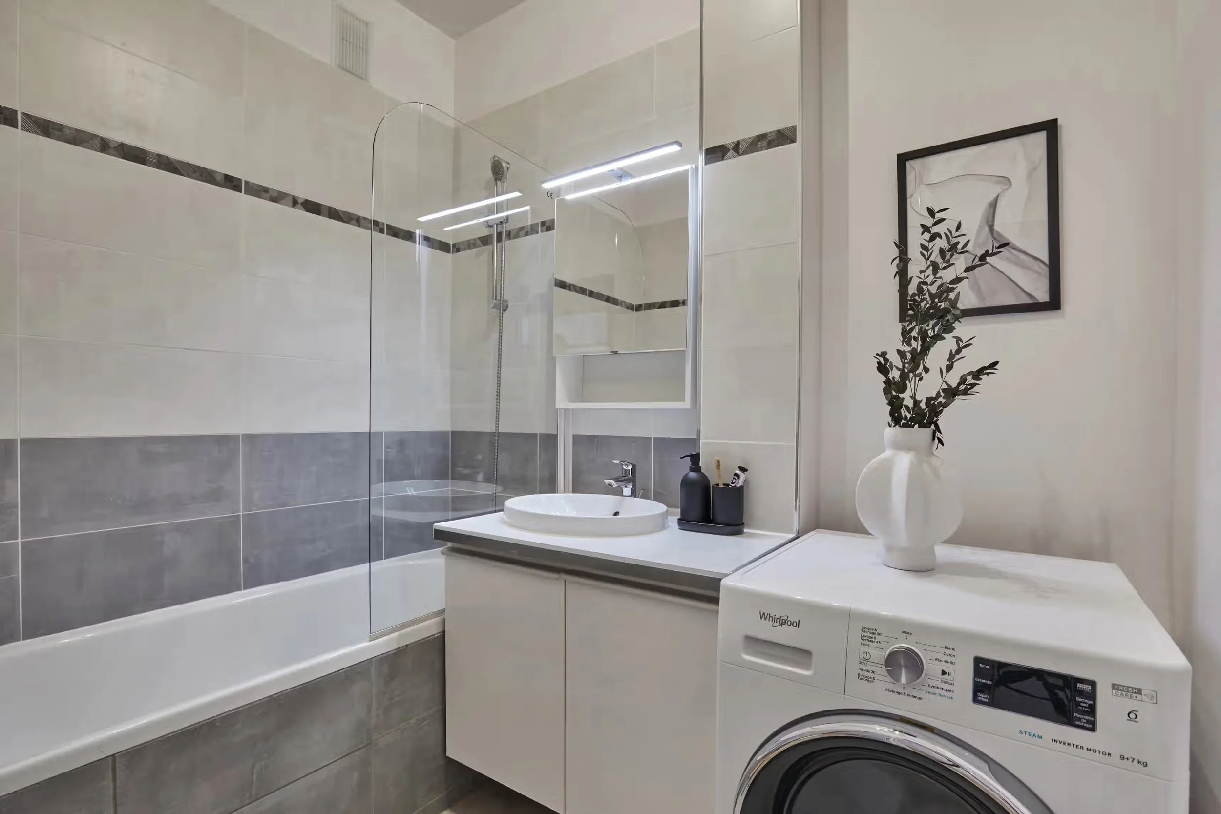 feuilles-residences-2 bed1.jpeg