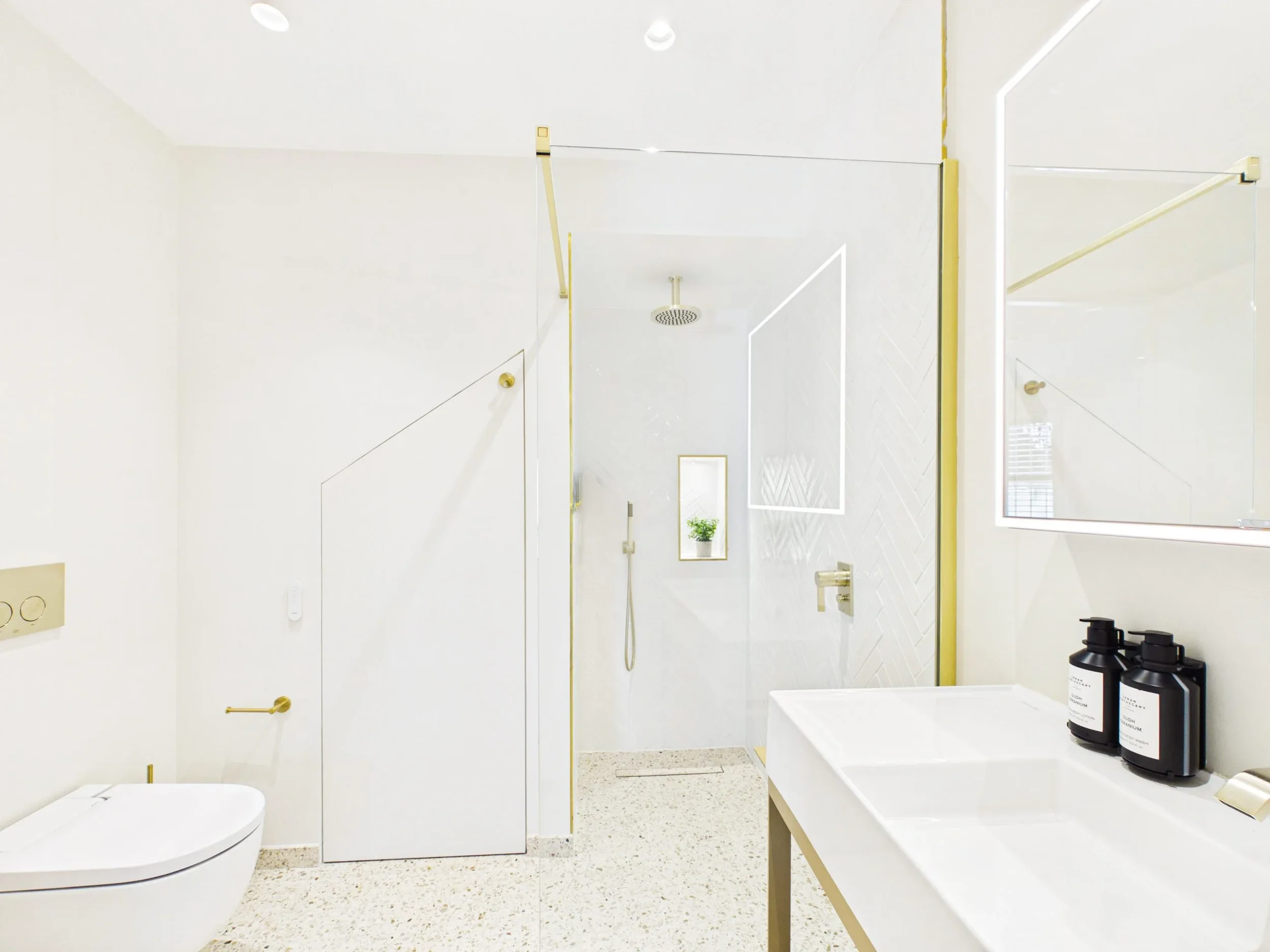 the-holland-park-collection-2 bed-3.jpg.webp