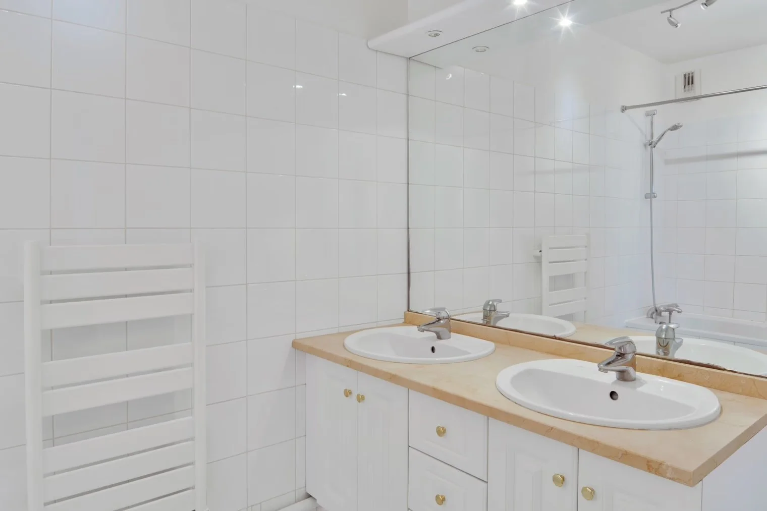le-hugo-residence-4.jpeg