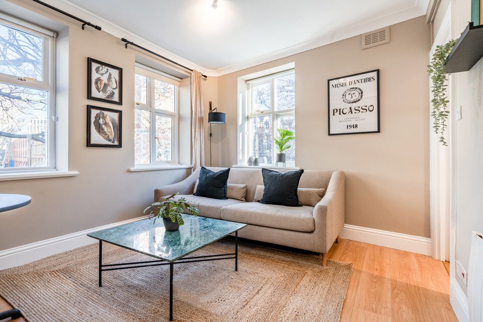 Covent Garden Serviced Apartments for students.jpg
