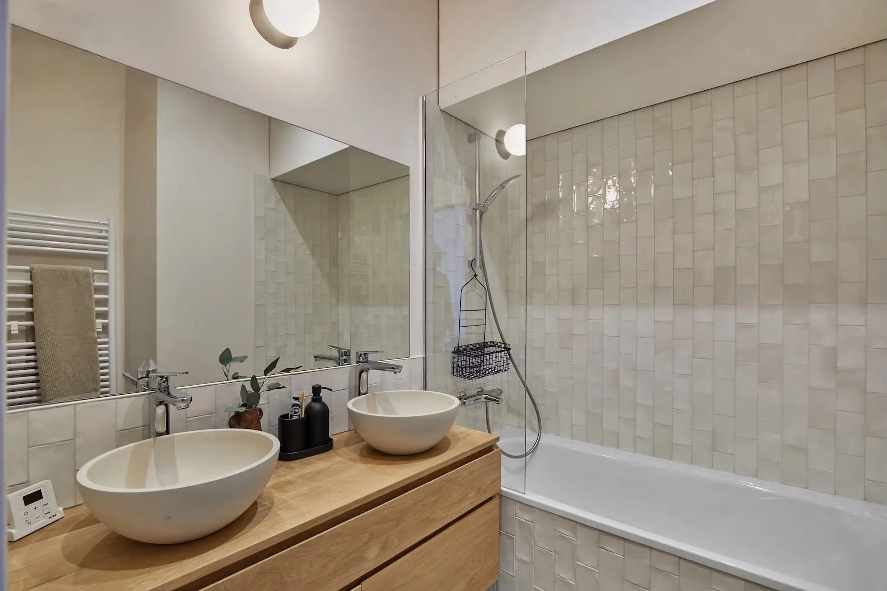 les-halles-residences-3 bed-20.jpeg