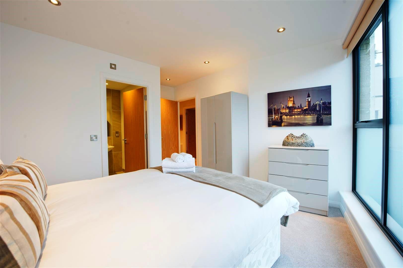 galleria-chambers-2 bed-2.jpg
