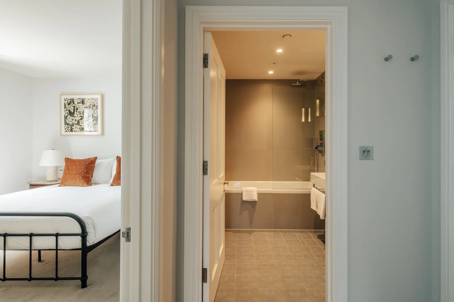the-sloane-sq-gem-1 bed -13.jpg