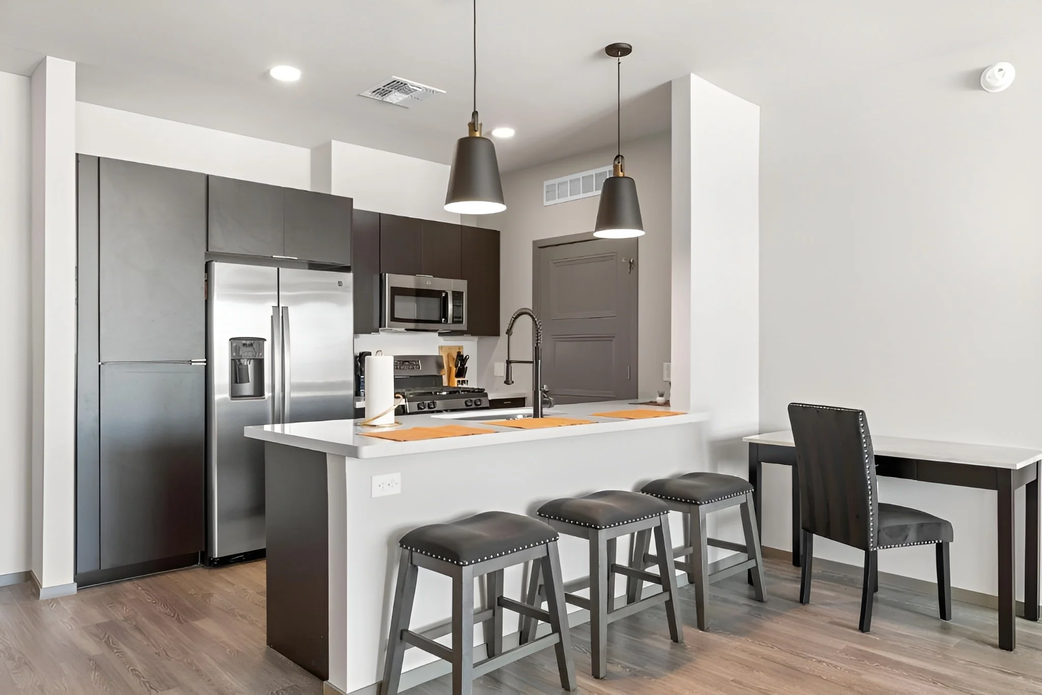 glendale-heights-2bed-4.jpg