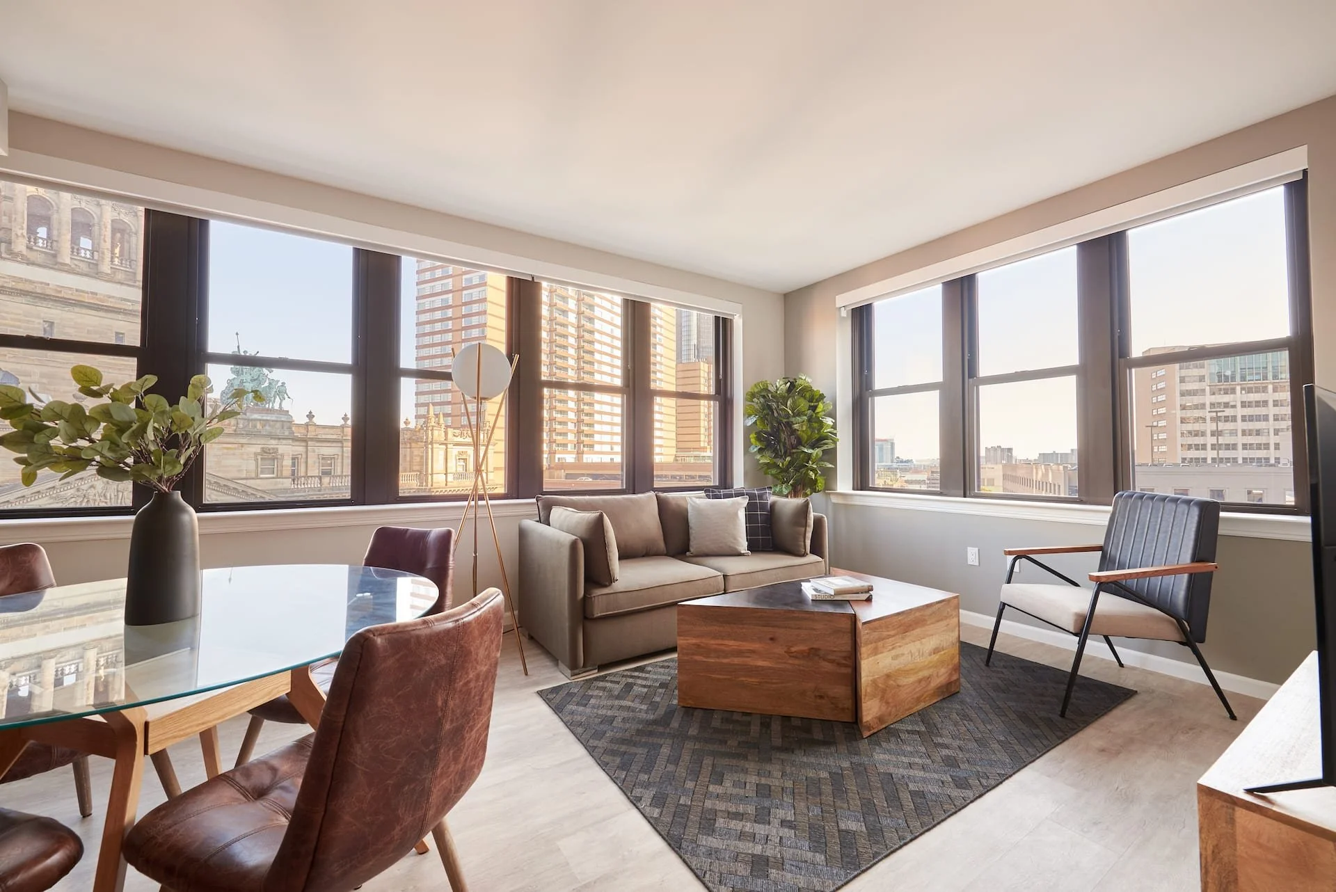 the-detroit-gem- 2 bed-7.jpg