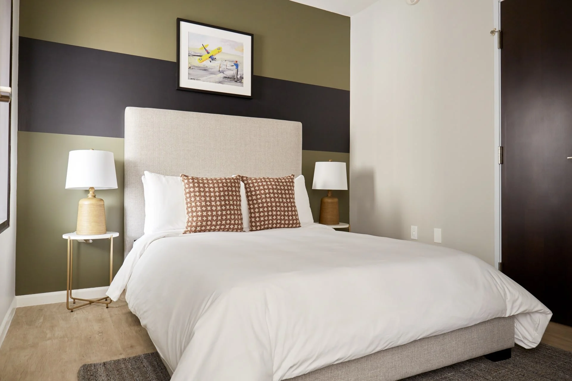 the-detroit-gem-1 bed -11.jpg