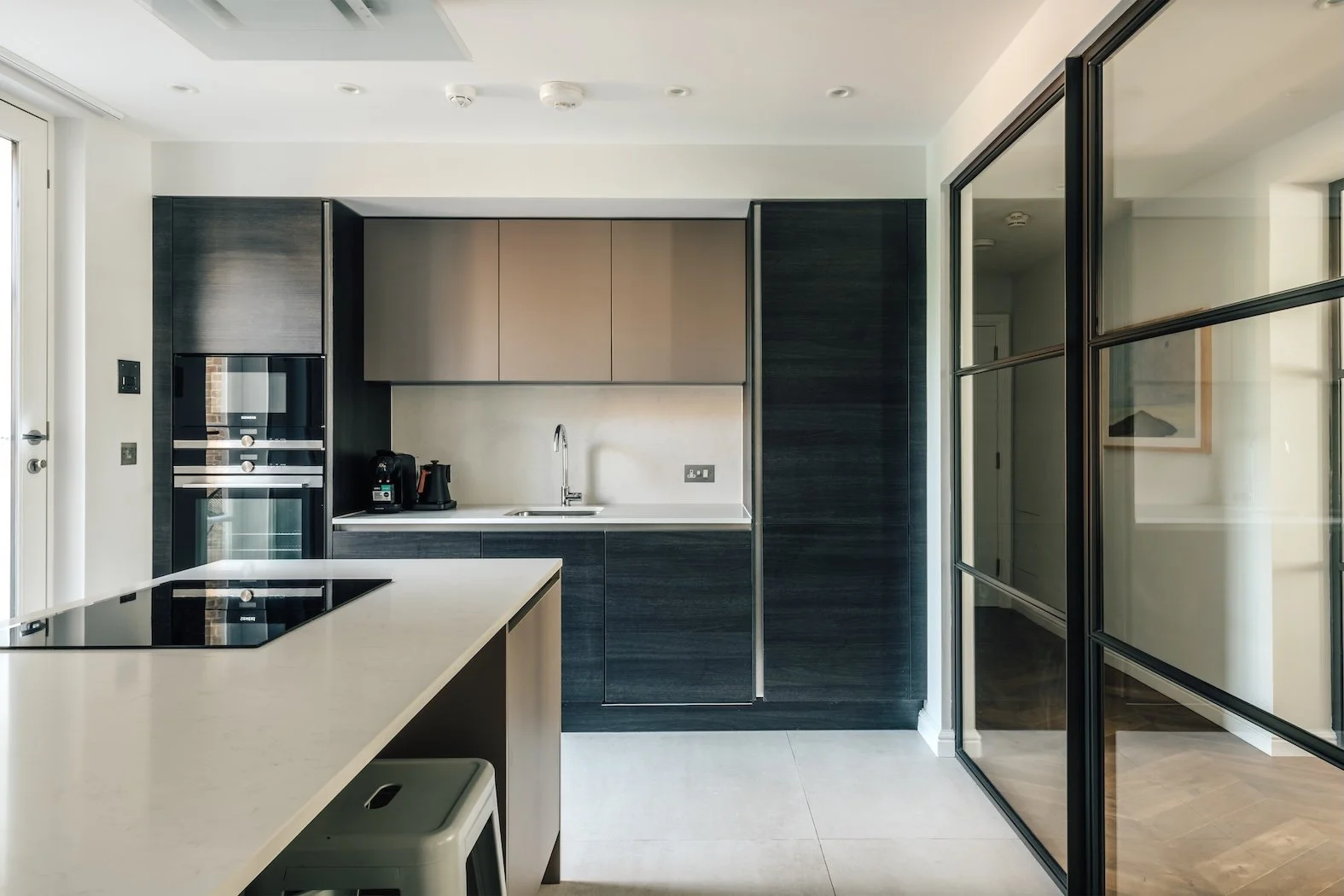 the-sloane-sq-gem-3 bed - 6.jpg