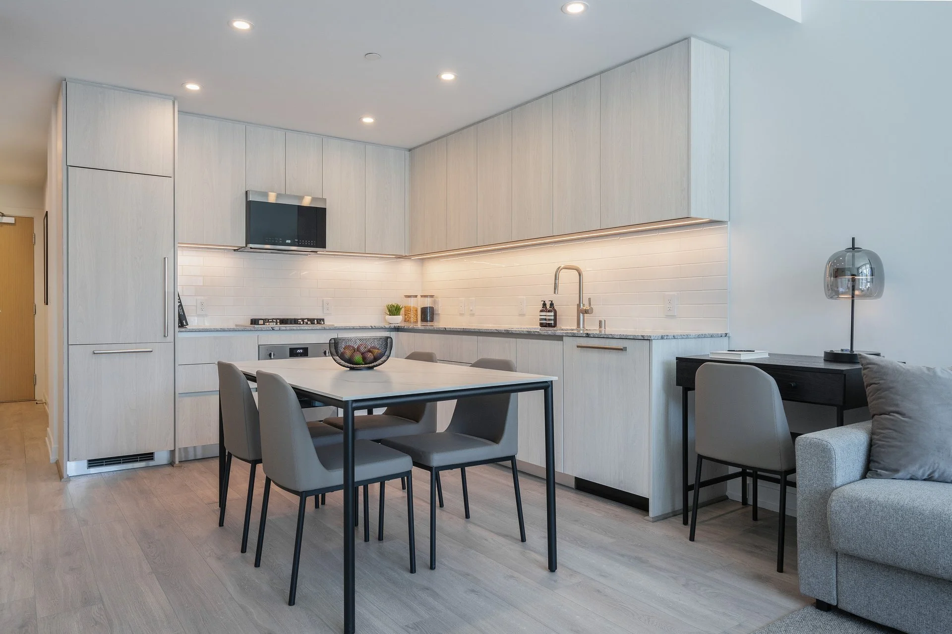 long-beach-heights-2 bed-4.jpg