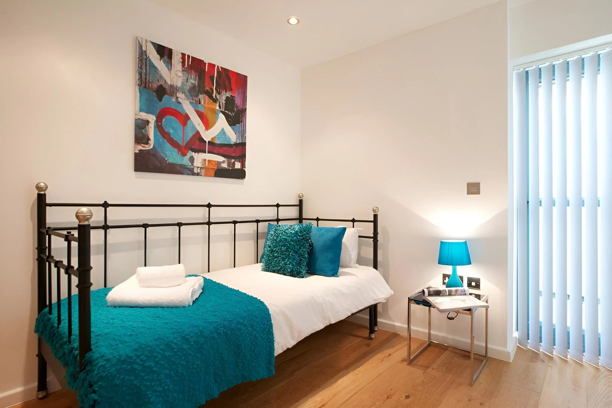 the-broadly-residence-3 bed-7.jpg