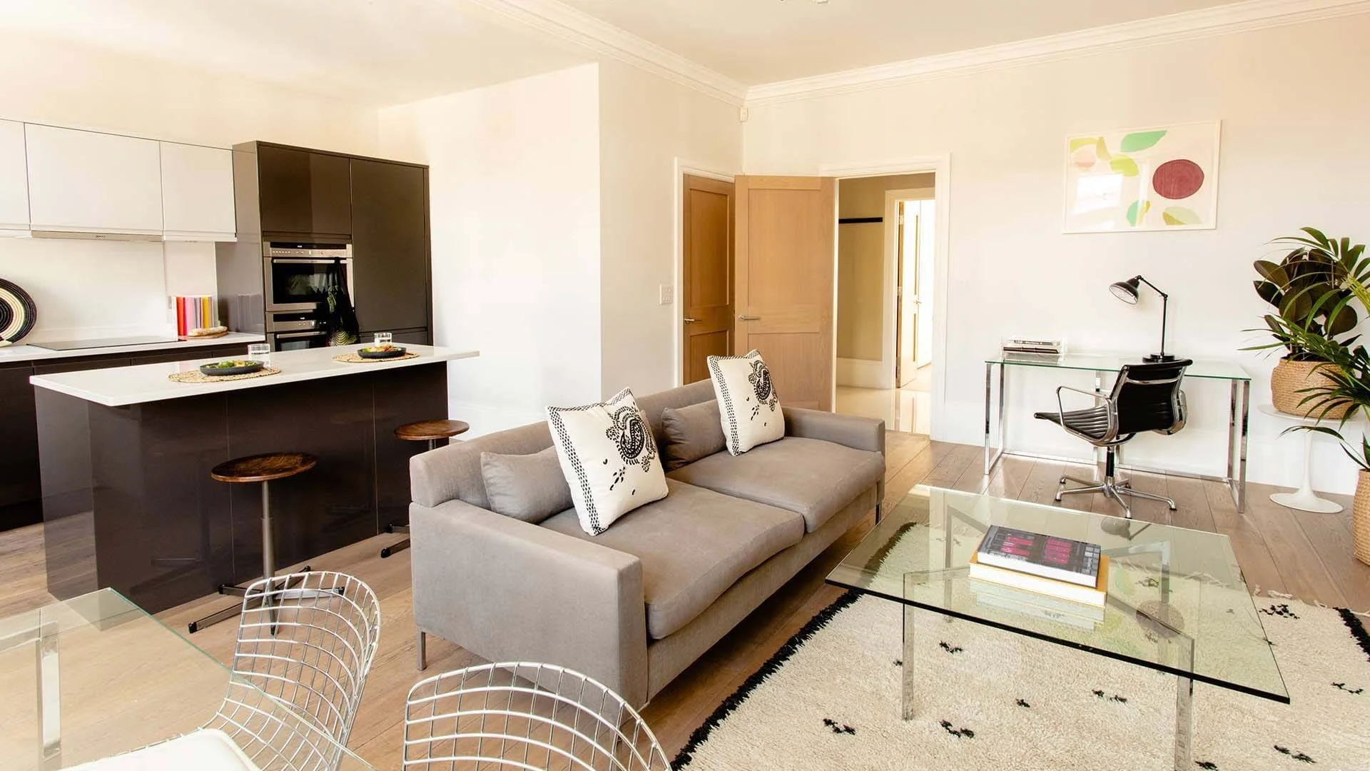 cavendish-square-1bed-deluxe-2.jpg