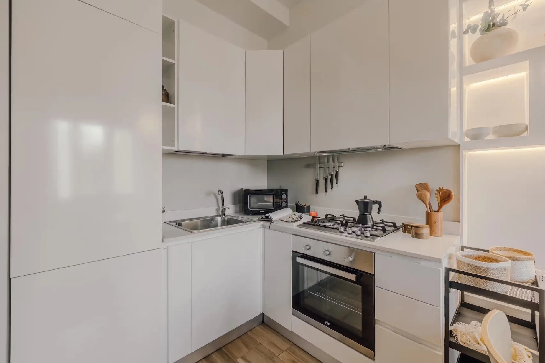 porta-romana-heights-1 bed-6.jpeg