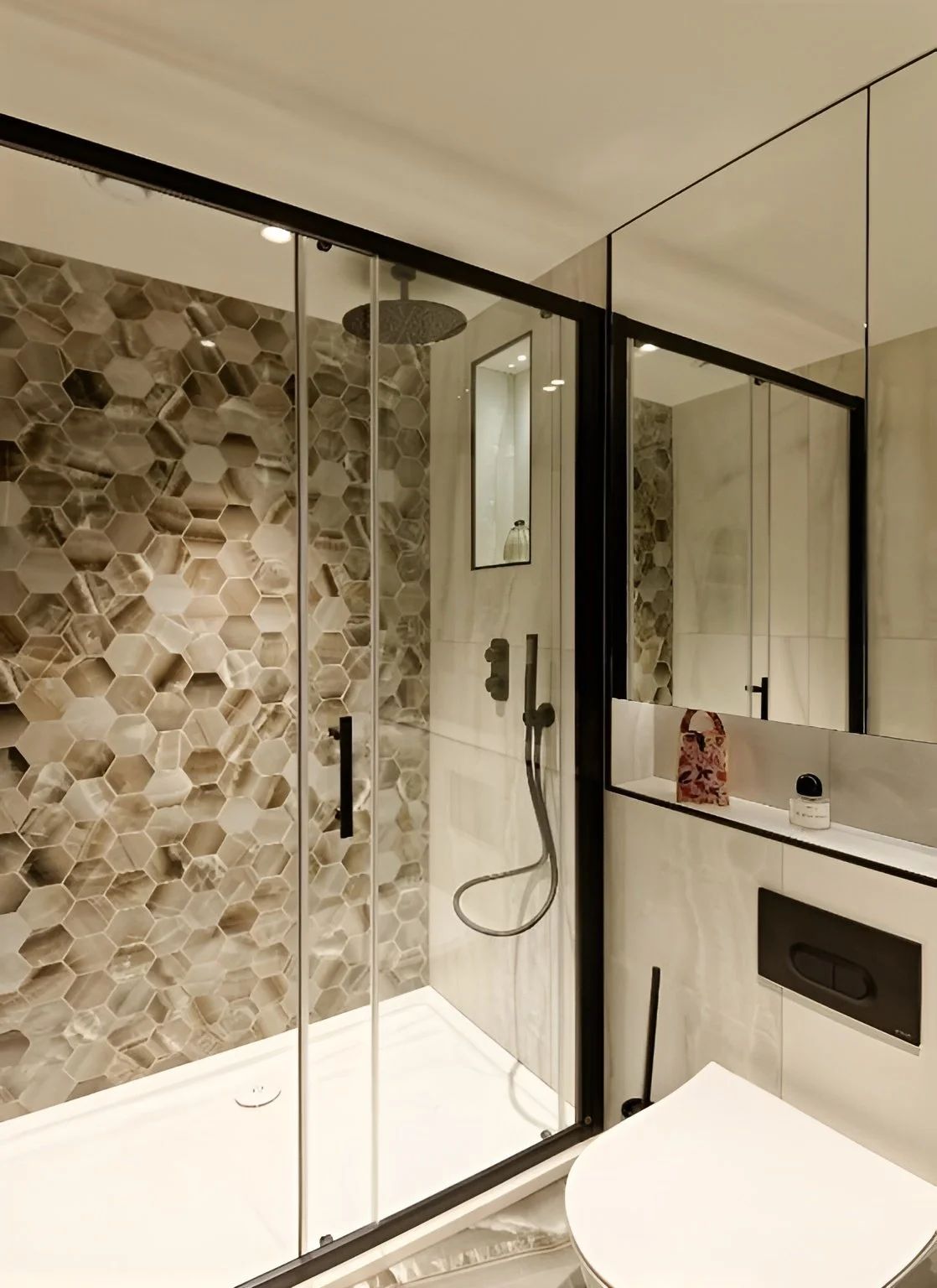 foulis-residence-deluxe-studio-7.jpg