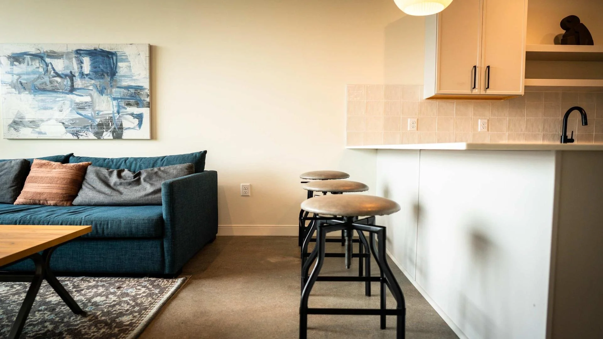 the-plaza-views-1 bed-8.jpg