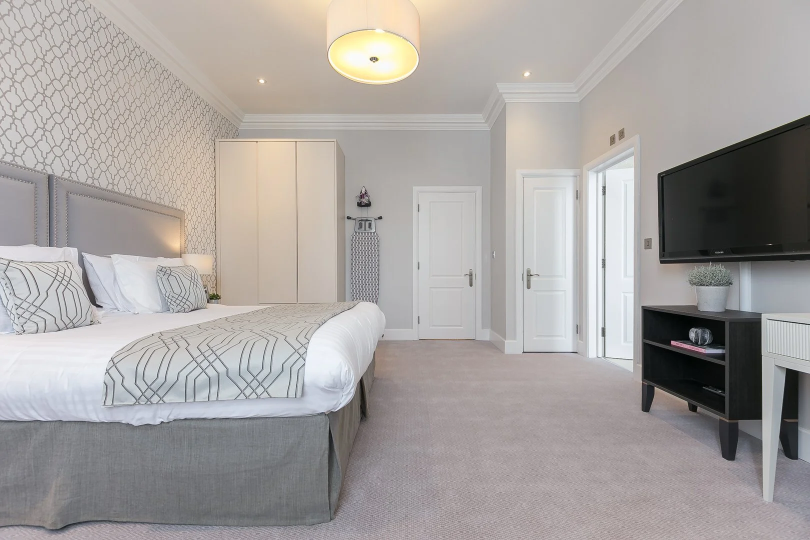 cleveland-square-3bed-9.jpg