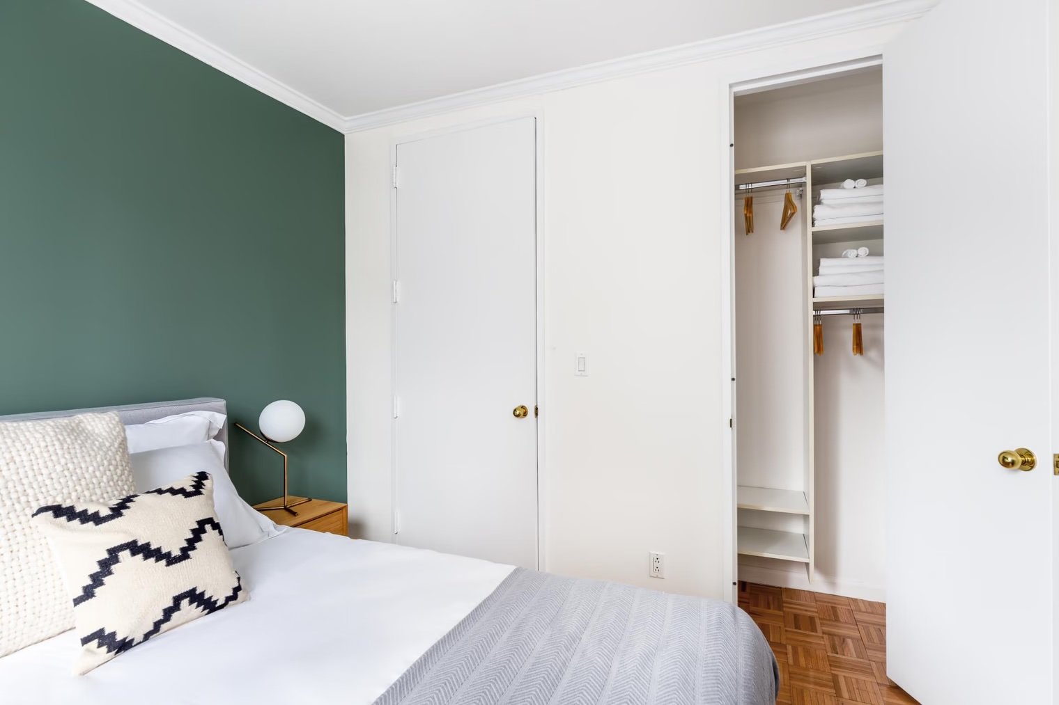 lexington-heights-2bed-1.jpeg