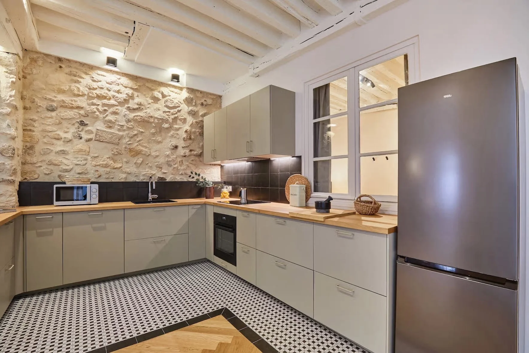 les-halles-residences-3 bed-8.jpeg