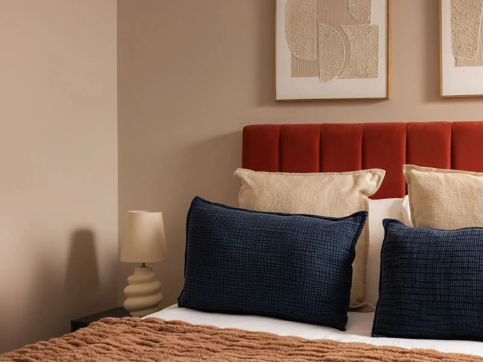 kensington-palace-quarters-2bed-8.jpeg