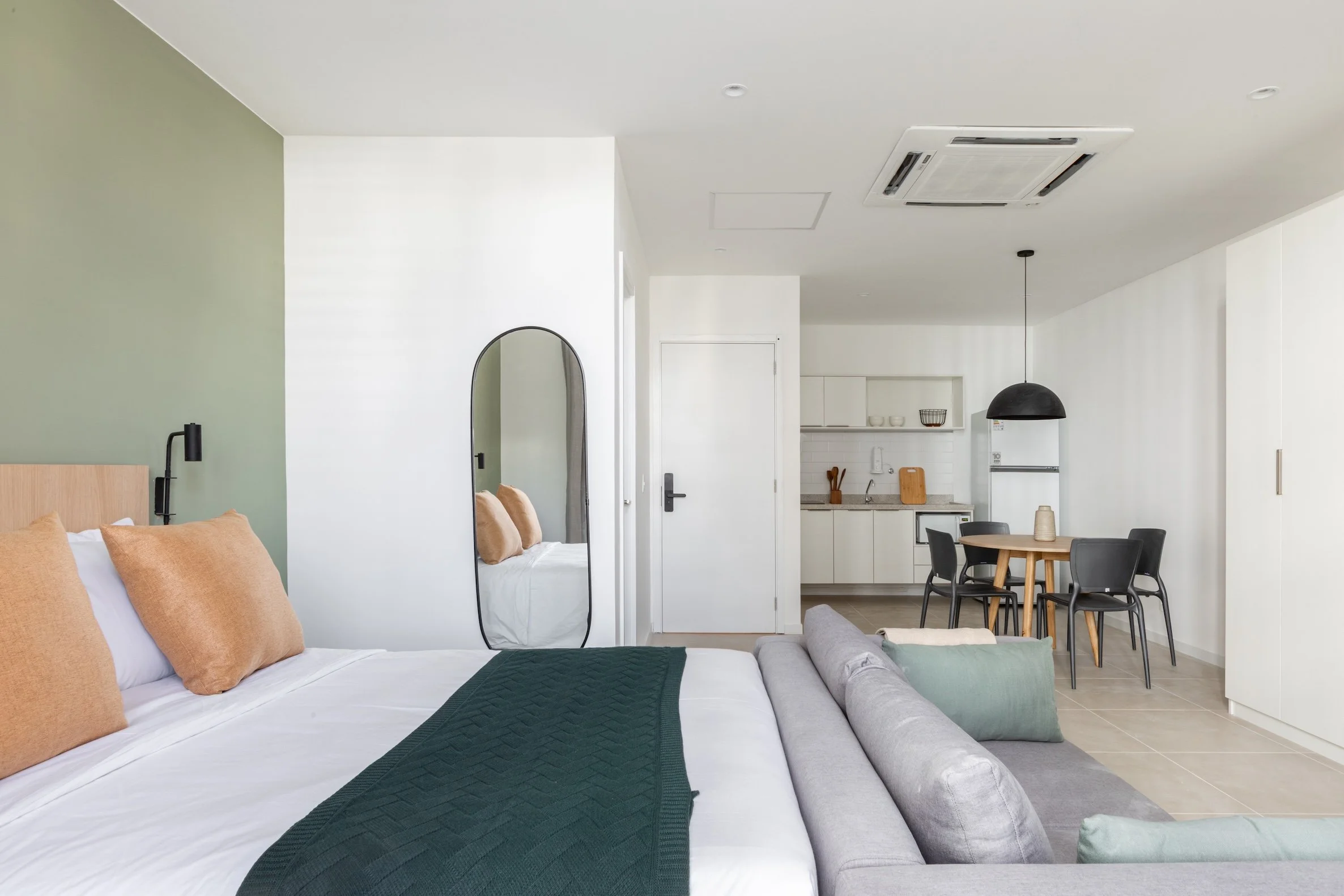 floriano-residences-studio5.jpg