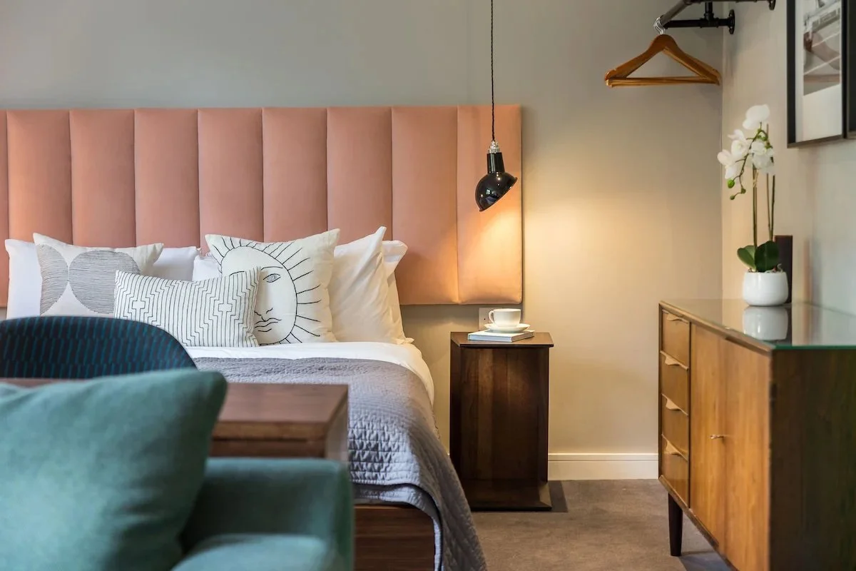 paddington-student-suites-deluxe-studio- (12).jpeg