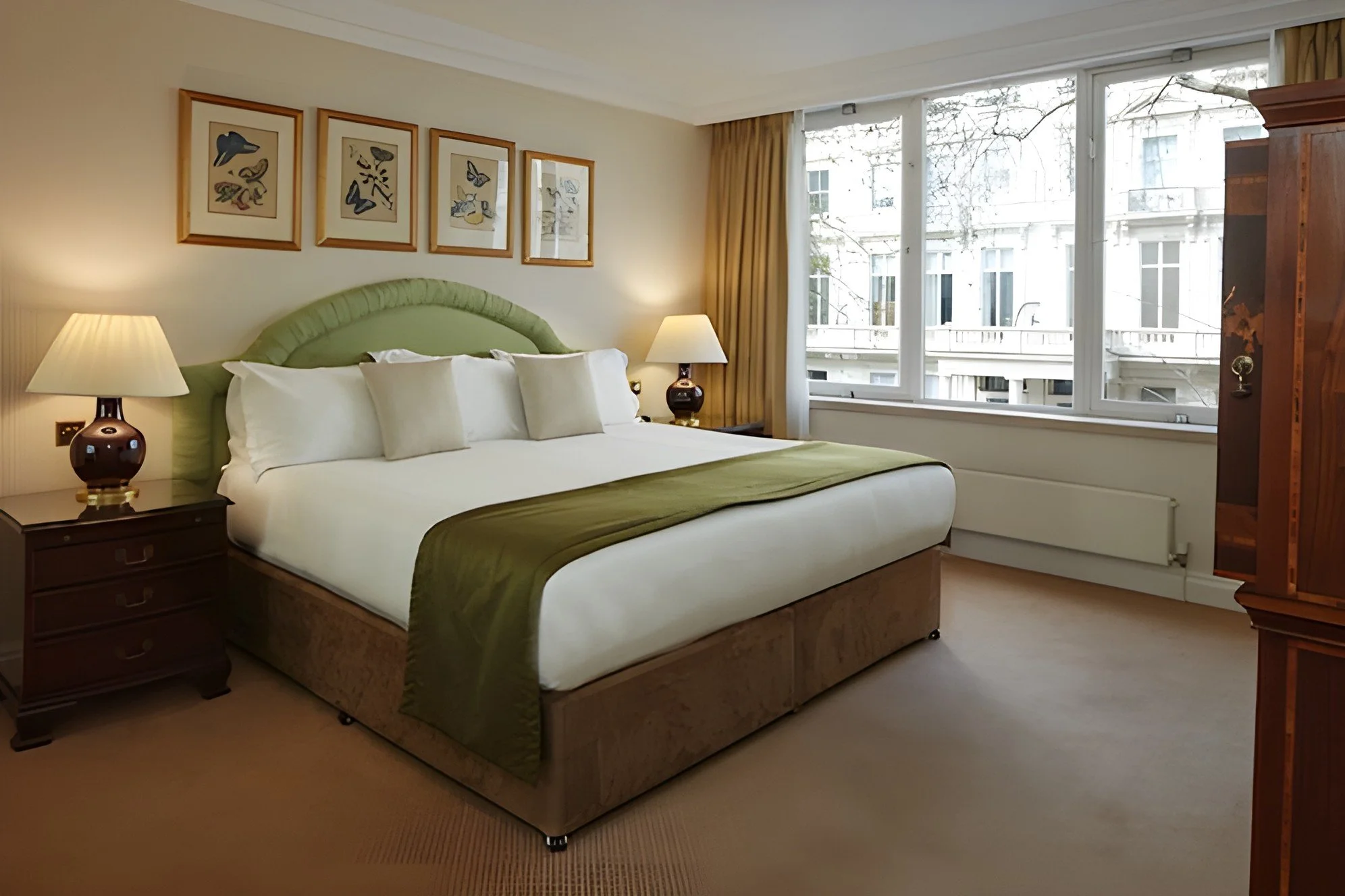 the-palace-collection-2 bed-1.jpg