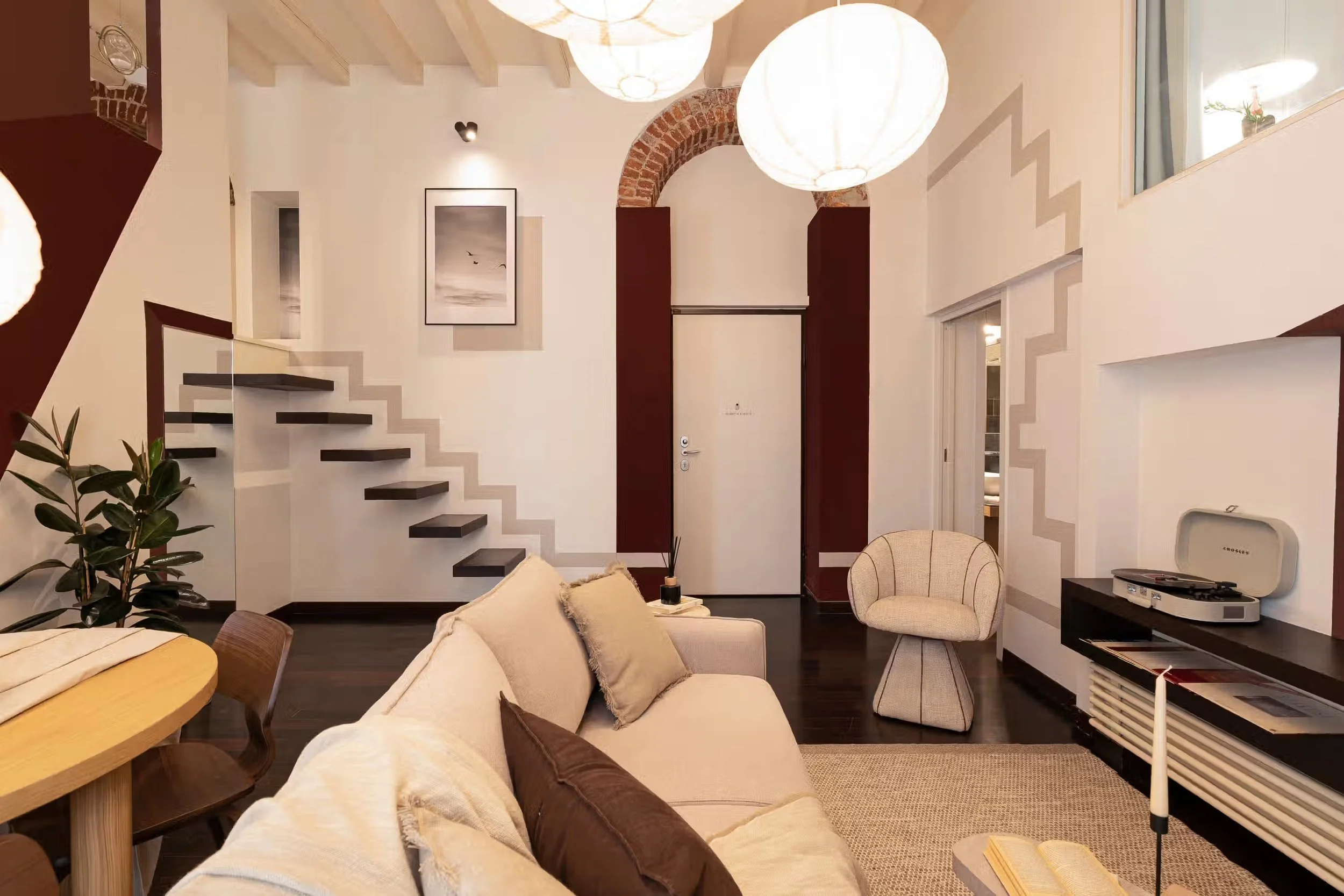 the-romana-gem-2 bed-6.jpeg