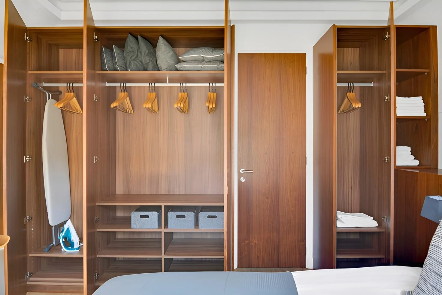 residence-merbeuf-1 bed-6.jpg