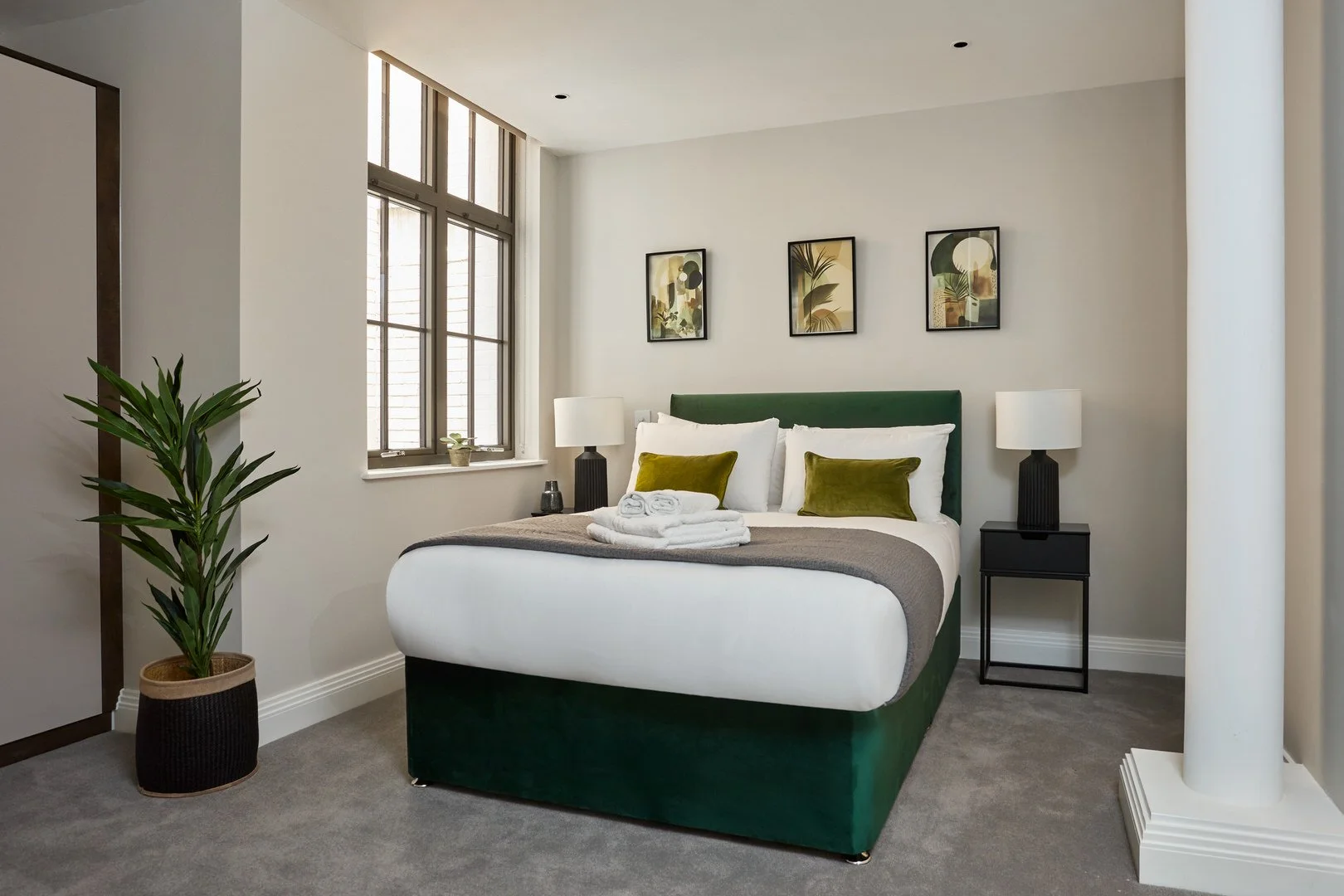 cliffords-inn-quarters-3bed-1.jpg