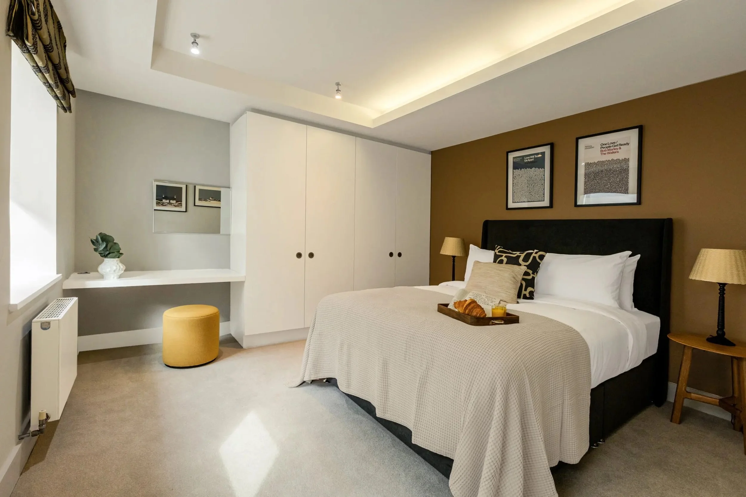 billingsgate-heights- 1 bed deluxe-3.jpeg
