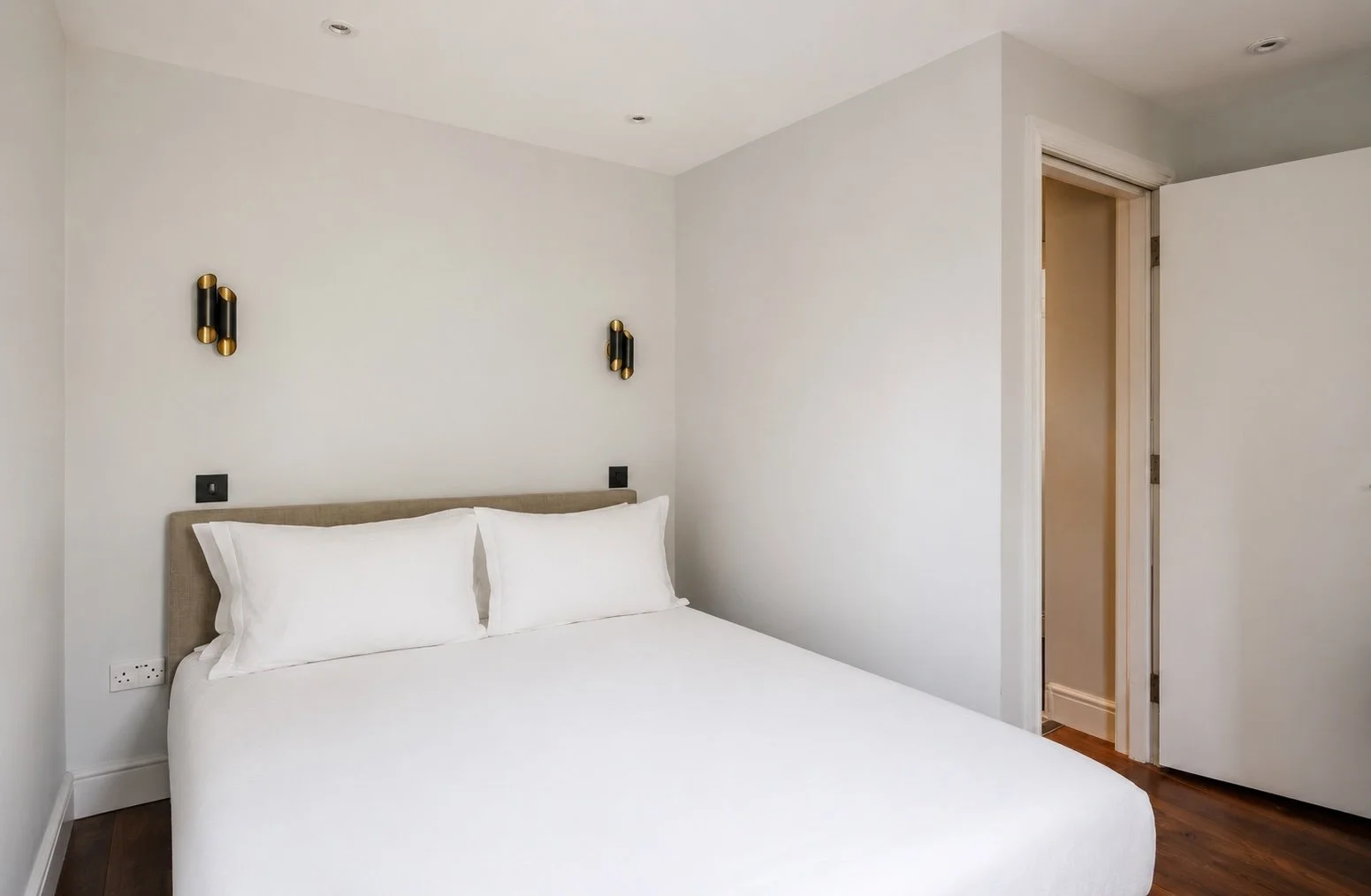 two-pillar-place-1bed-5.jpg
