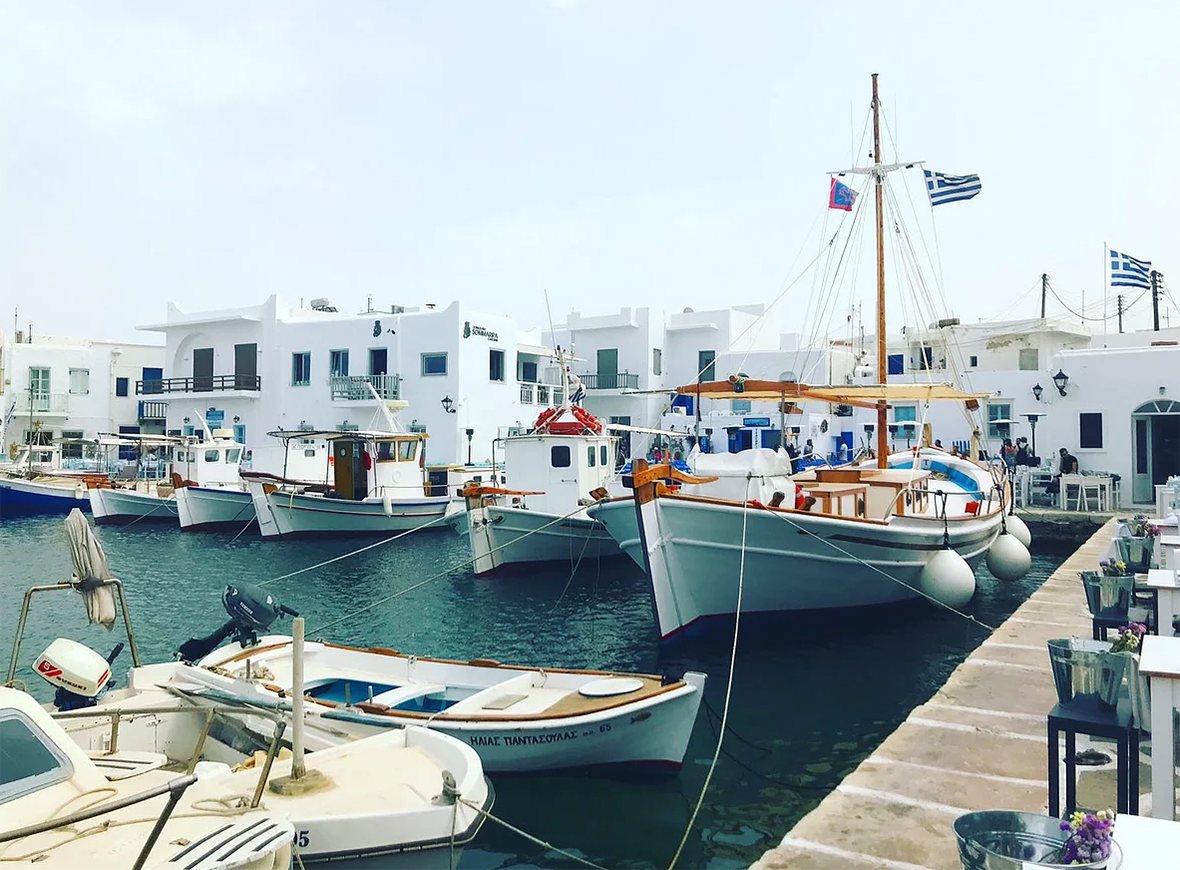 Yogatogo_Paros_Hafen.png