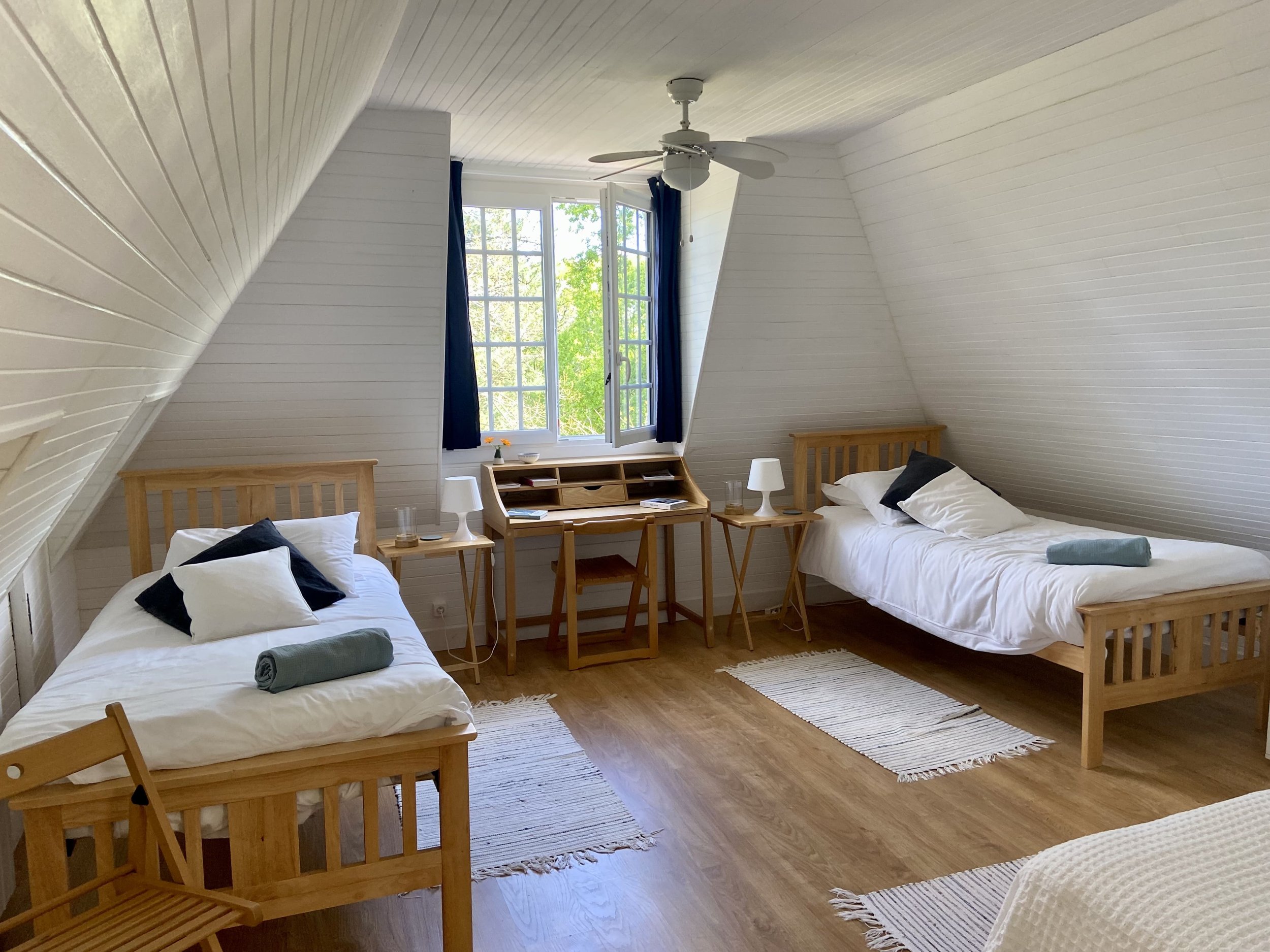 Yogatogo_MettaVilla_Zimmer_02.jpeg