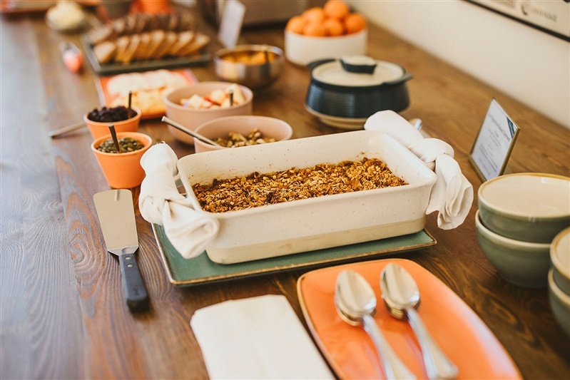 Yogatogo_AugustHouse_Food_01.jpg