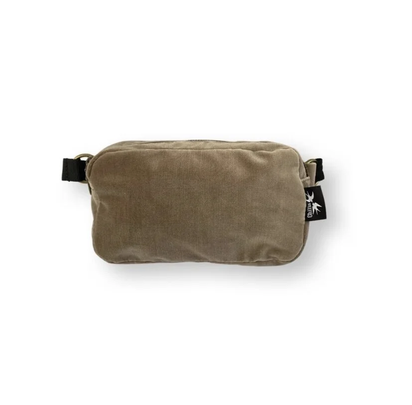 Laurence Pouch from Chilla