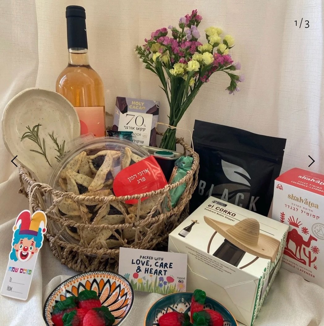 Treat them with treats this Purim 🎭

Tons of Mishloach Manot to choose from up on site!

#purim #mishloachmanos #mishloachmanot