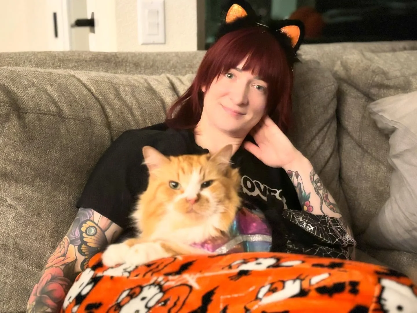 🎃👻🪦🐱🖤
just a couple of kittens out on the town