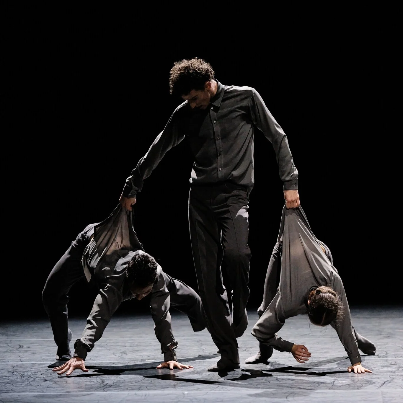 COME BACK choreographed by Samantha Lynch @samlynch19⁠
⁠
Dancers: @gretycalzuola @quentaloup @anthonytette⁠
⁠
Part of Junior Ballett Z&uuml;rich's @ballettzuerich evening HORIZONTE at @theaterwinterthur⁠
⁠
Photo &copy; Admill Kuyler @kuylerphoto #kuy