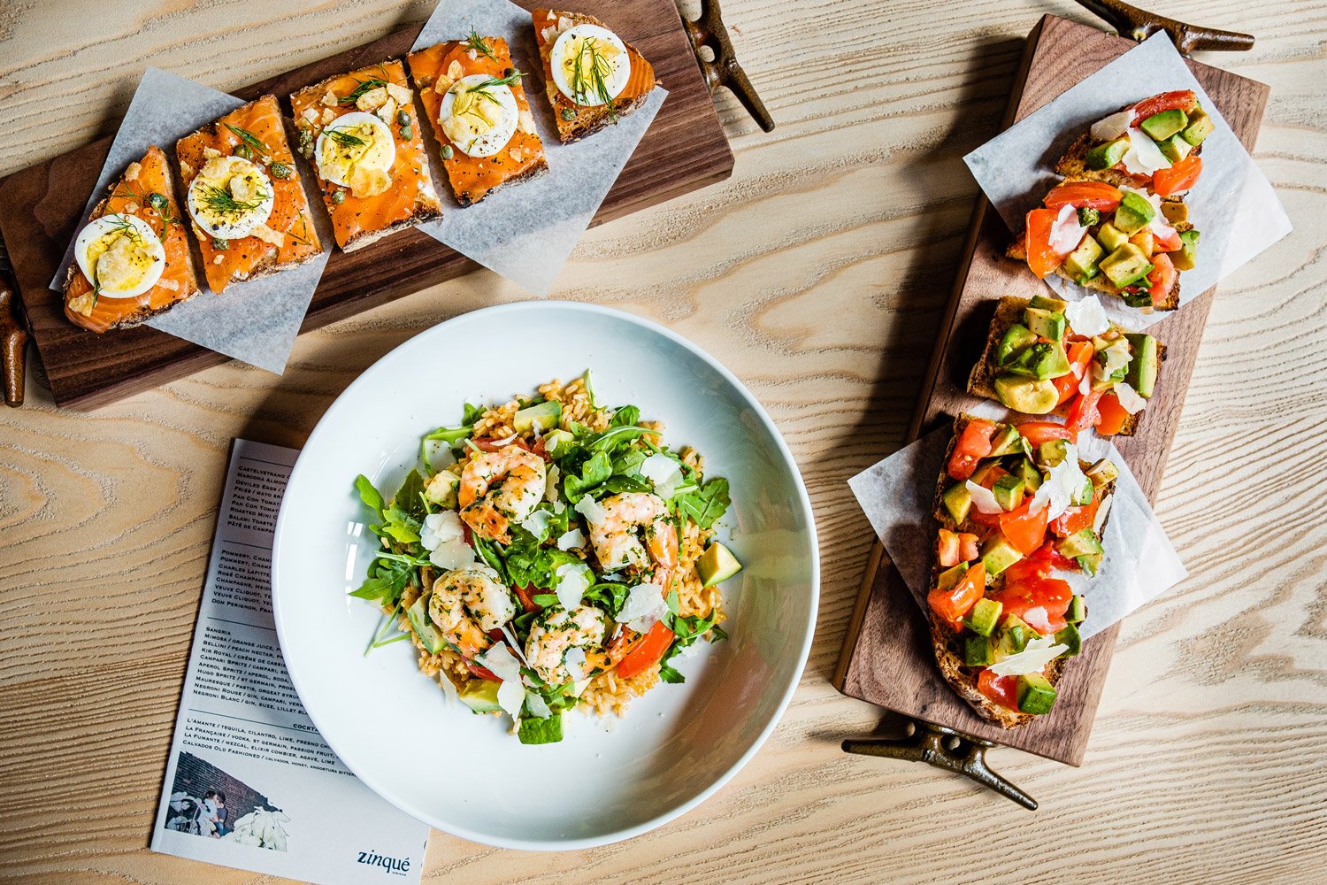 zinqué tartines and shrimp salad