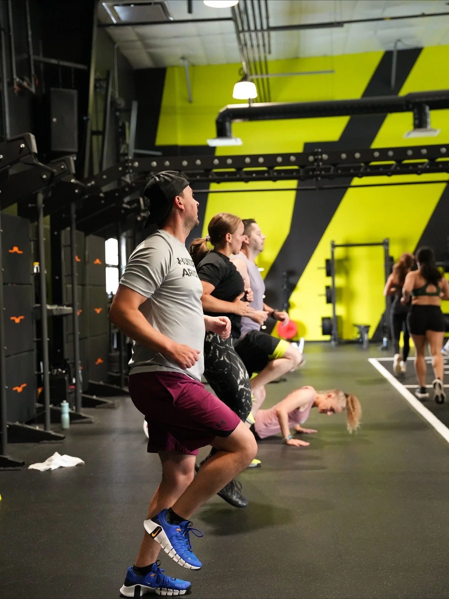 ECO-GYM ENERGY🔥😮&zwj;💨 

There&rsquo;s nothing like THRIVE energy, the music, the workouts, the people!! 

A few ways you can come see for yourself: 
👉🏼 If you&rsquo;ve never been to Thrive, DM us for a free first class pass. 🔥
👉🏼 Grab a 1 we