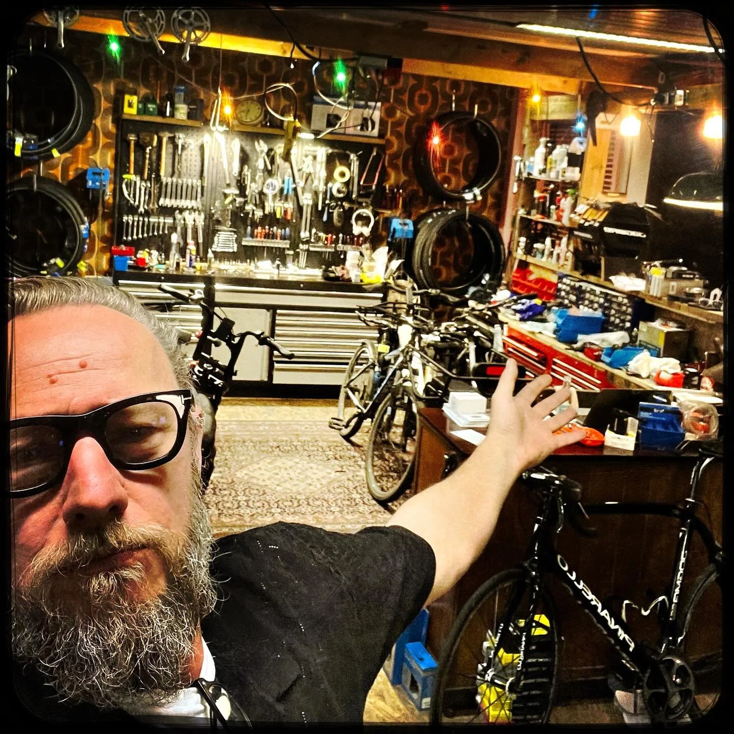 Mijn winkeltje in Tervuren!
#cyctervuren #tervuren #fietshandelintervuren #fietsen #jorisdebolle