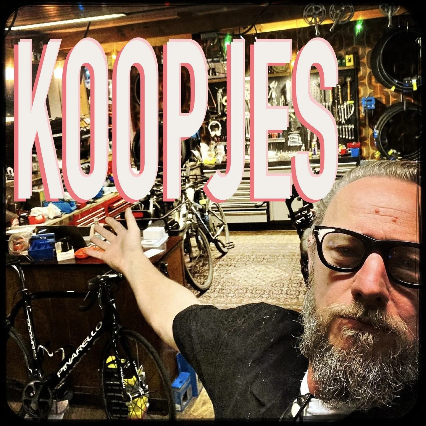 Voil&agrave;,
de koopjes zijn er, 
niets te maken met Black Friday, maar vooral met het feit dat ik vrijgevig ben in December, en geen zin heb in teveel stock te tellen op het einde van het jaar.
https://www.bi-cyc-le.com/koopjes