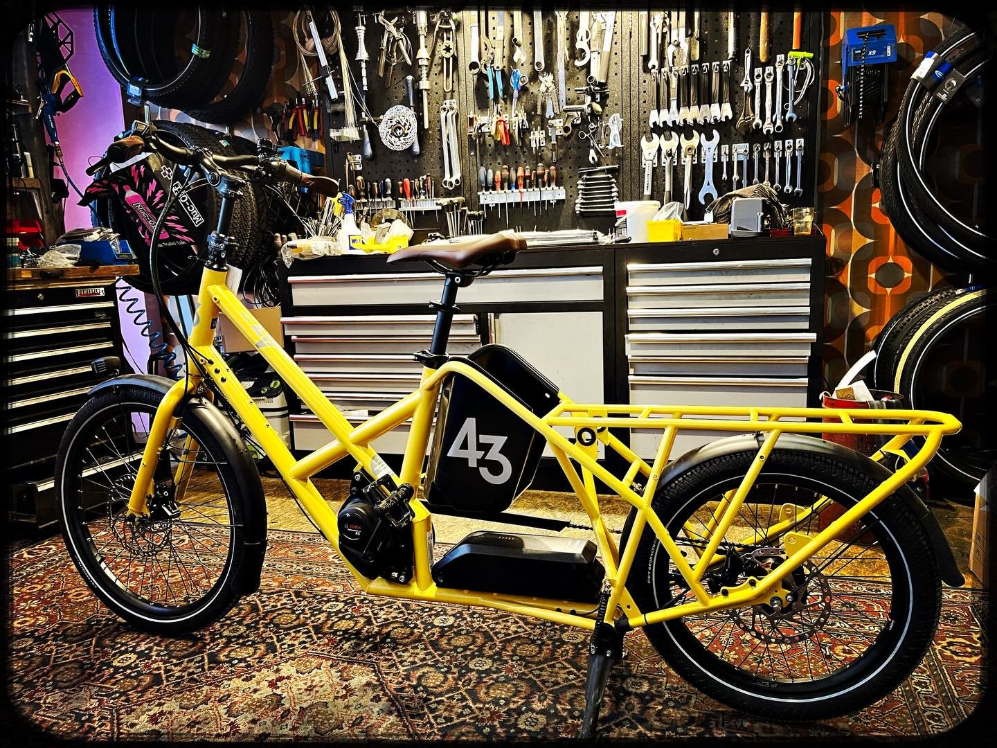 Let&rsquo;s work a bit on this one :)
#bike43 #cyctervuren #longtail #cyc #cycling