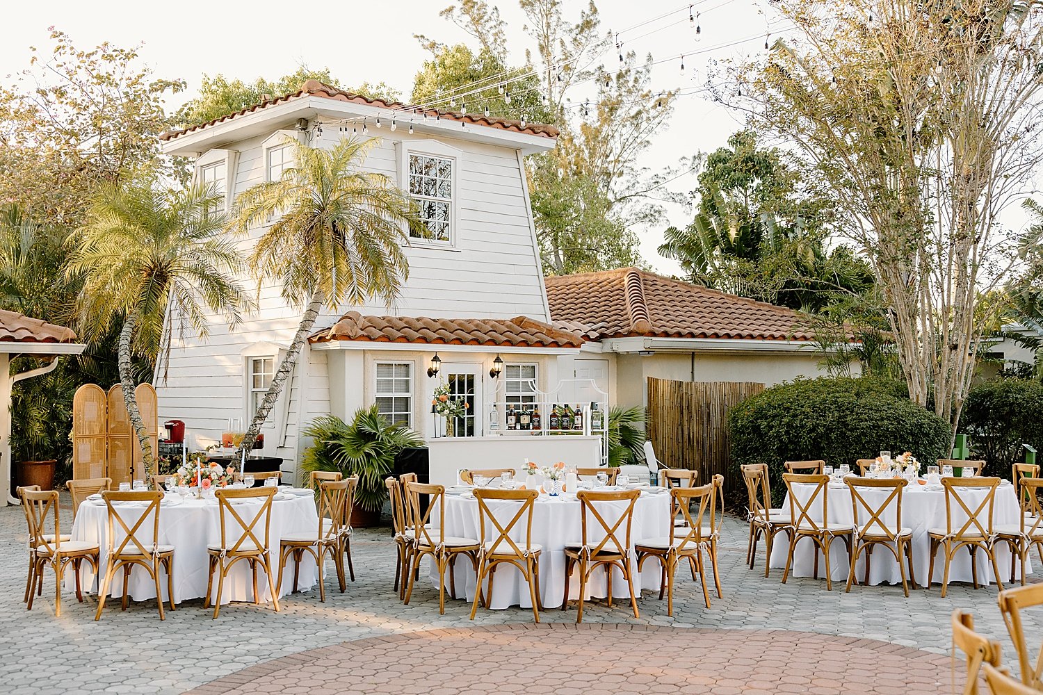  dinner reception set up in courtyard by Taylor Shea Photo 