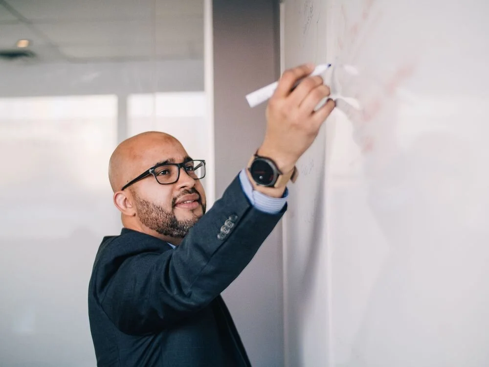 victor-dantas-chief-technology-officer (1).jpg