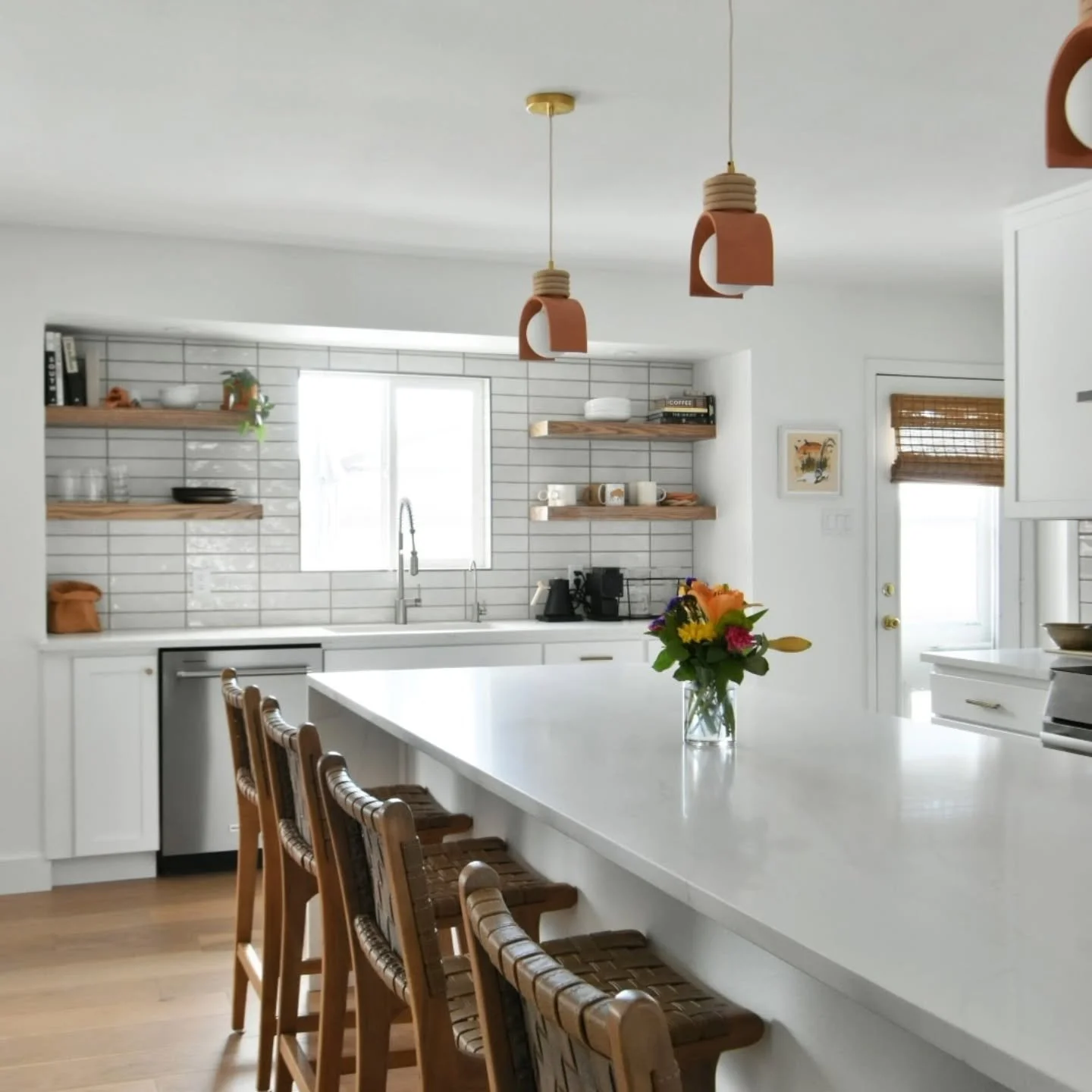When your kitchen feels like a breath of fresh air 🤍